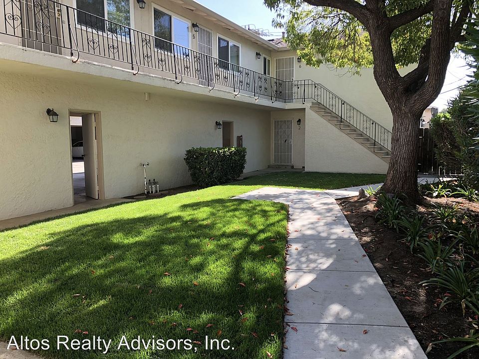 1st image of 1590 Ontario Dr APT 2