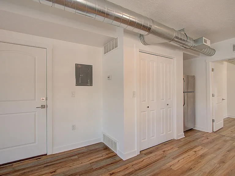 419 E 200 S #206 — Photo 6