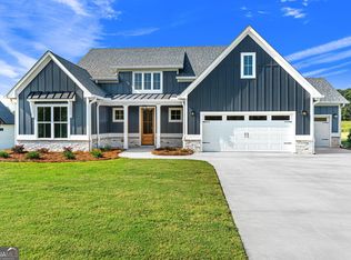 78 S Pointe Dr, Hartwell, GA 30643