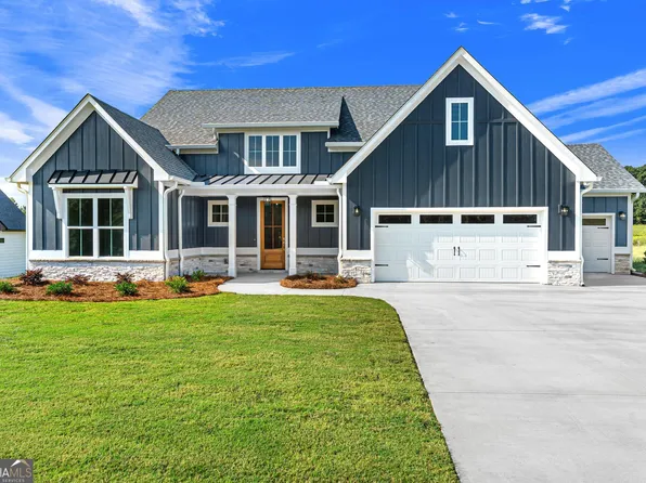 78 S Pointe Dr, Hartwell, GA 30643
