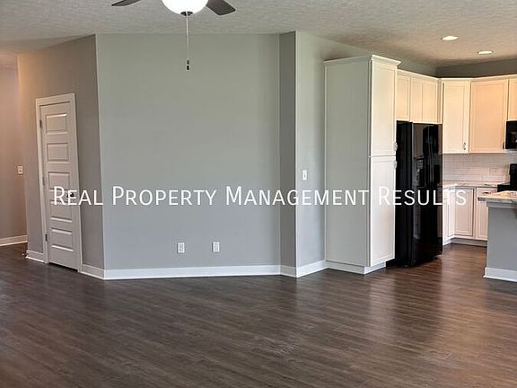 3rd image of 2815 Kincheloe Ct