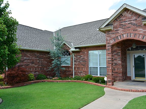 3rd image of 3009 SW 110th St