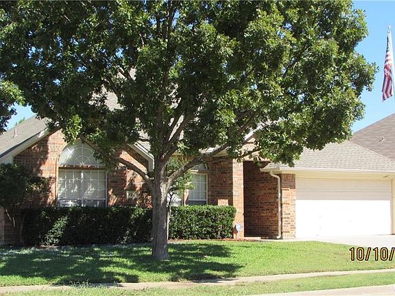 2nd image of 1315 Lyra Ln
