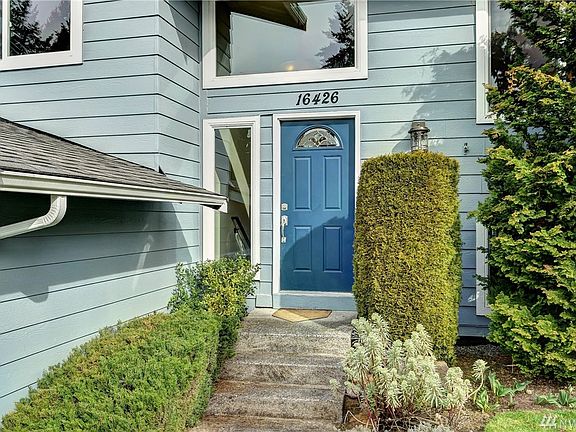 2nd image of 16426 NE 107th Pl