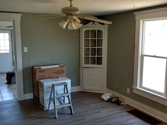 5th image of 1814 S Meridian St
