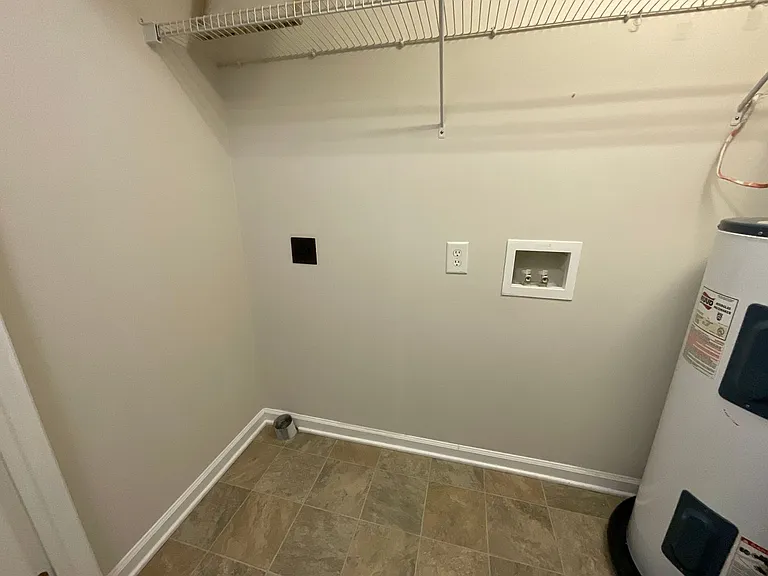 Meridian Park Apartments — Photo 121