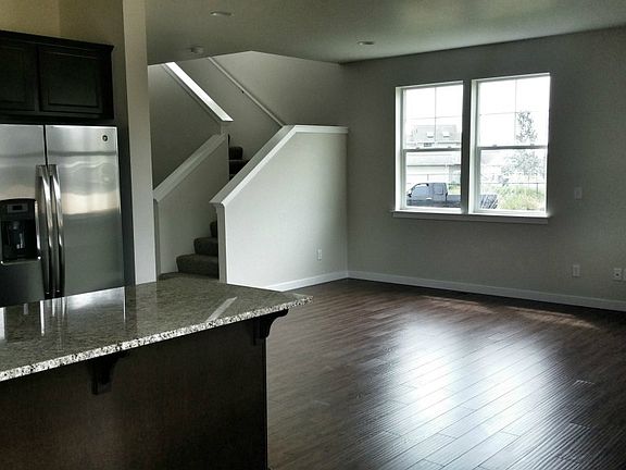 4th image of 6006 Pacific Heights Dr