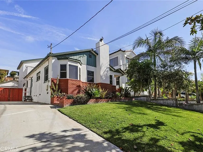810 N Maria Ave — Photo 2