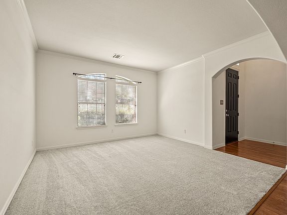 5th image of 808 Briar Ridge Dr