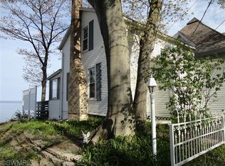 99 Poplar Rdg, Grand Haven, MI 49417