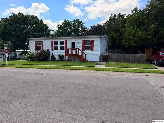 2nd image of 4401 N 19th St