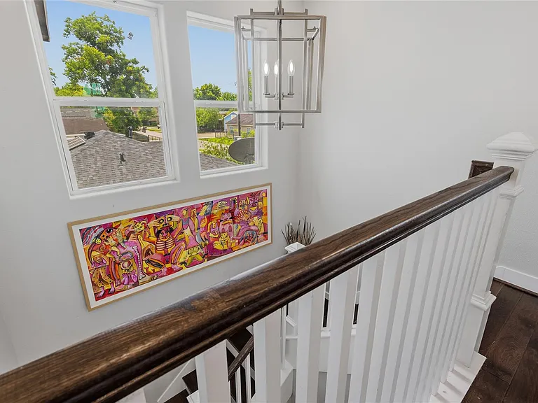 704 Vincent St — Photo 35