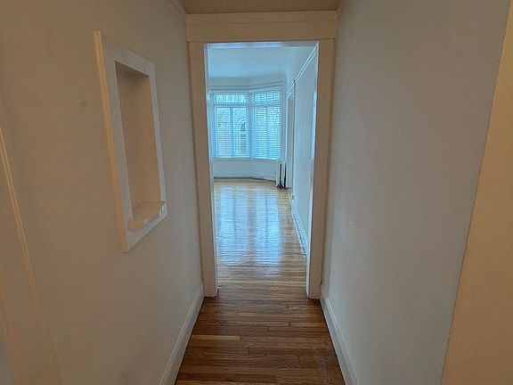 3rd image of 2160 Van Ness Ave APT 6