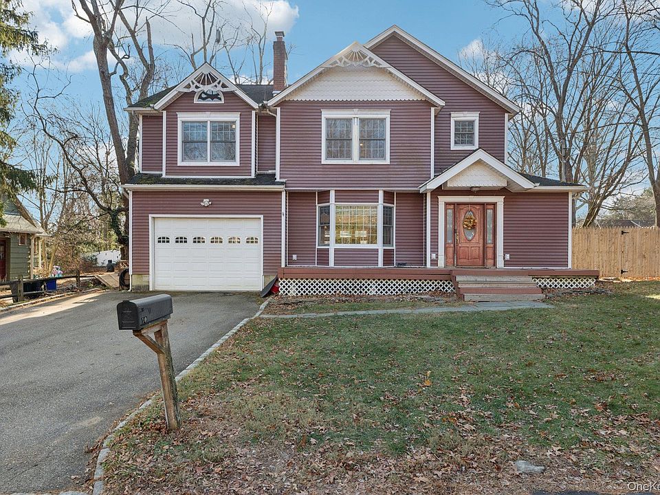 1st image of 10 W Sanders Street