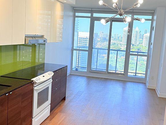 5th image of 121 McMahon Dr #2917