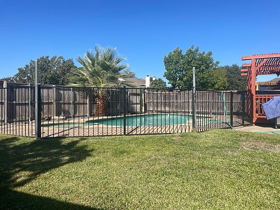 3rd image of 10107 Norman Ct