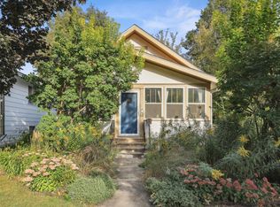 2853 42nd Ave S, Minneapolis, MN 55406