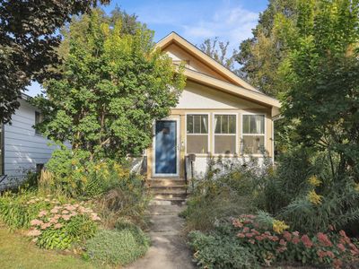 2853 42nd Ave S, Minneapolis, MN, 55406