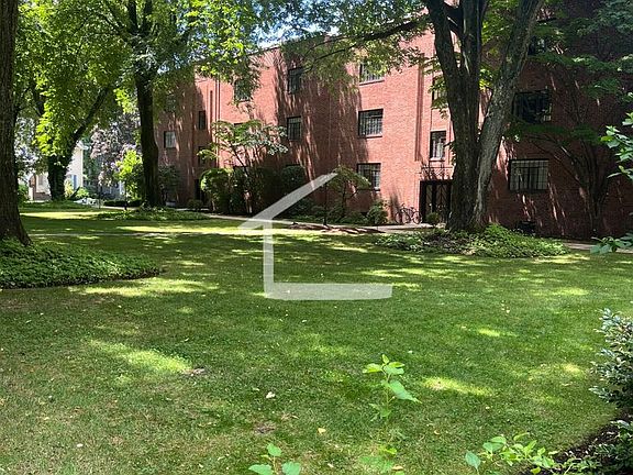 2nd image of 108 Sewall Ave #4E