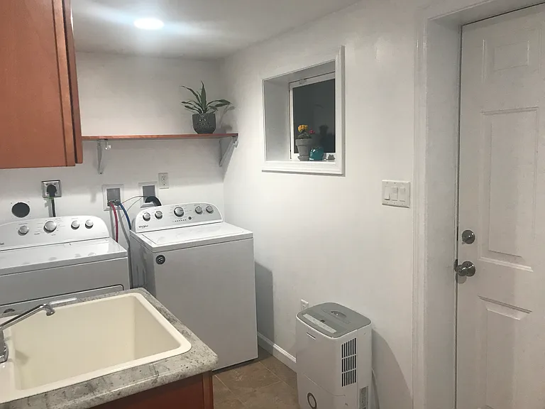 310 Strouse Ave — Photo 6