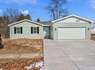 522 Oxford Rd, Kingsford Heights, IN 46346