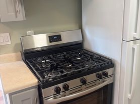 Lincoln Village Apartments