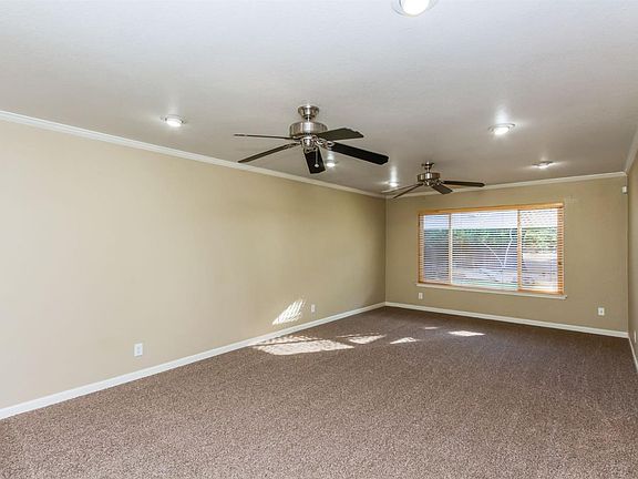 3rd image of 4770 N Ila Ave