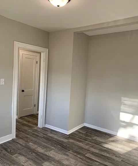 1923-1923 Clark Ave #11 — Photo 12