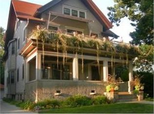 2014 E Newberry Blvd #2, Milwaukee, WI 53211