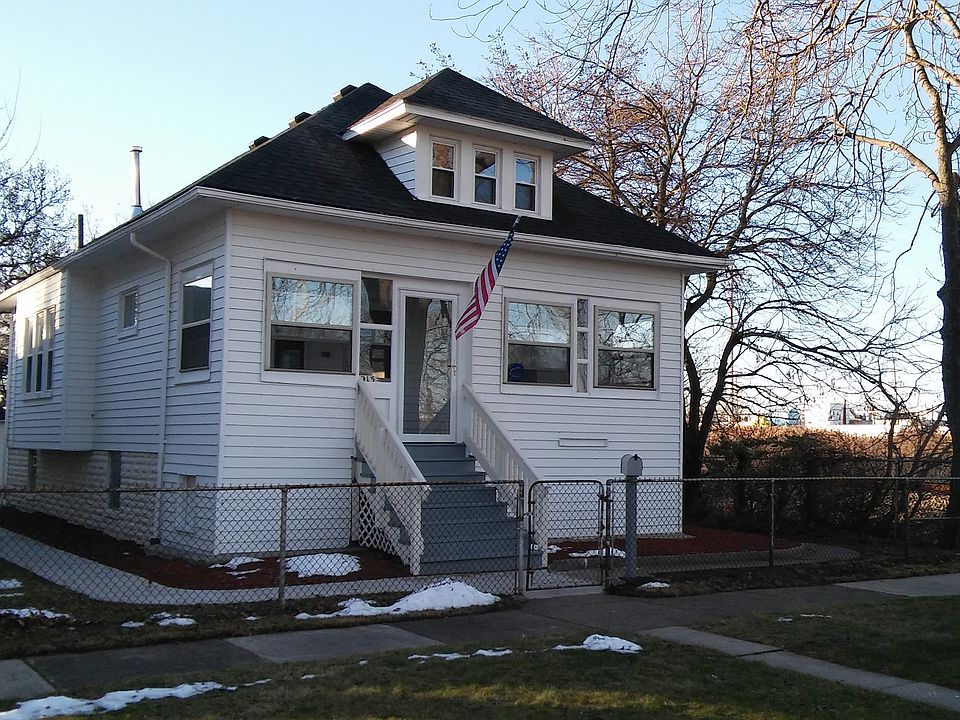 1st image of 913 Cherry St