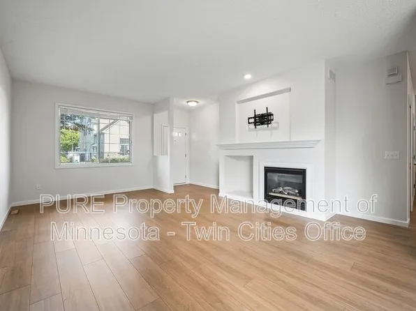 1877 111th Ave NE, Blaine, MN 55449