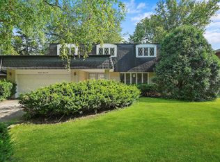 1921 71st St, Darien, IL 60561