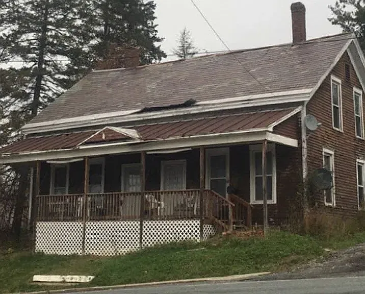 4 bed, 2931 sqft, $1,000 — Photo 3