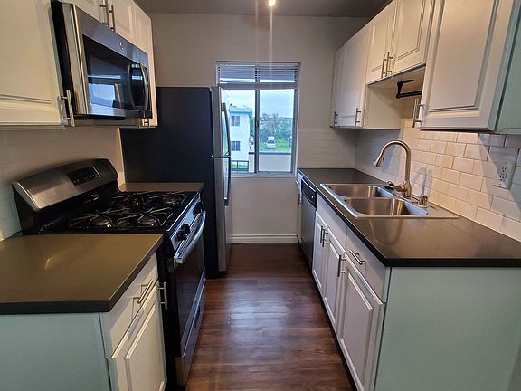 4th image of 4845 Saturn St #10