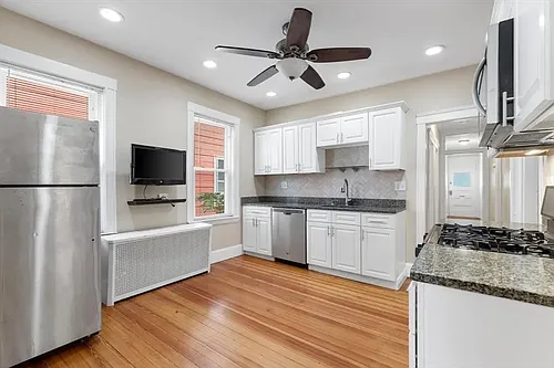 45 Calvin St Photo 1