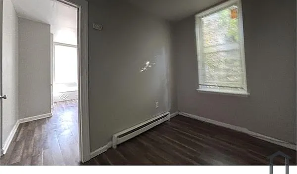 2 bed, $1,100 — Photo 4