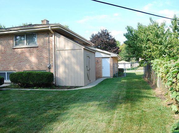4th image of 1931 N Ivy Pl