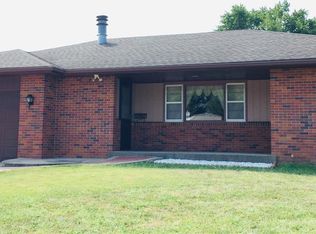 911 Dorsey St, Beatrice, NE 68310