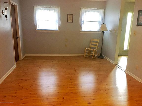 2nd image of 1370 Haywood Dr