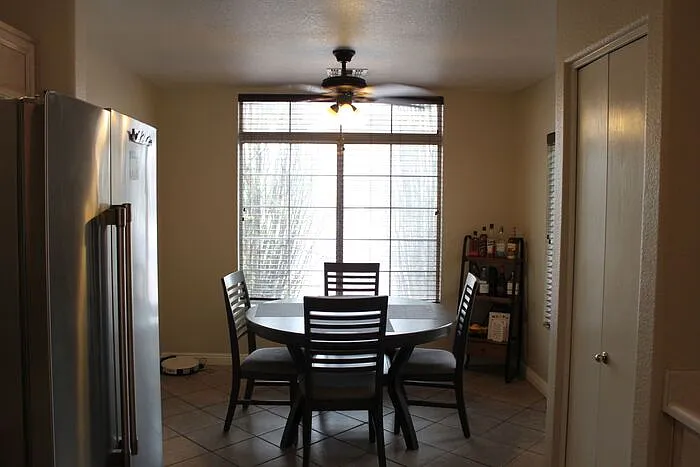 740 W Baylor Ln — Photo 6