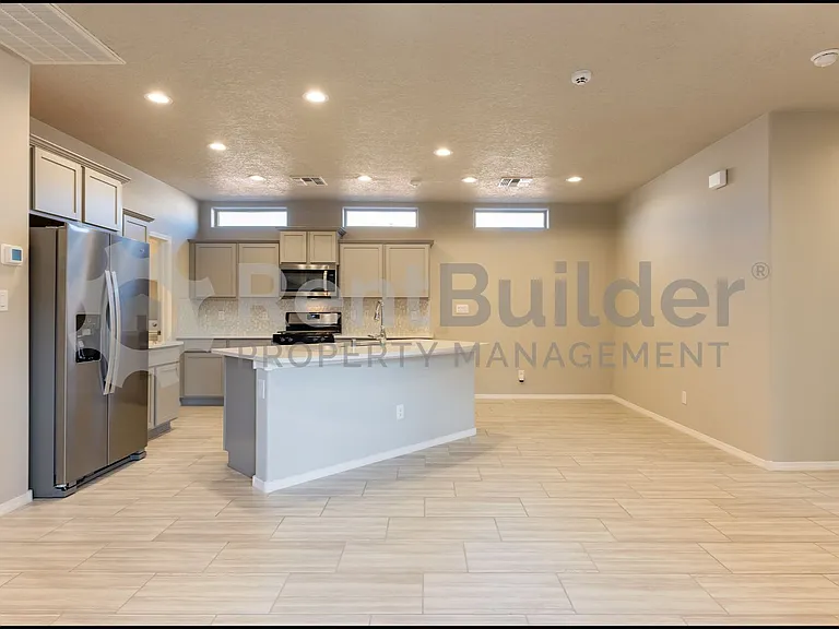 1542 Tierra Verde Loop NW — Photo 4