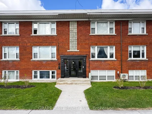 824 Kirkwood Ave, Ottawa, ON K1Z 5Y2