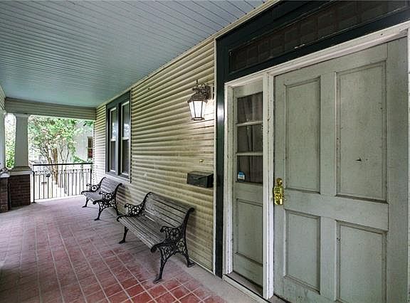 3rd image of 1438 Broadway St #A