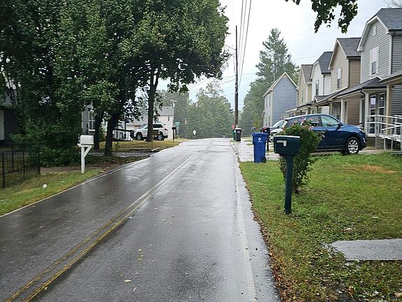 4th image of 106 Edmondson Ferry Rd