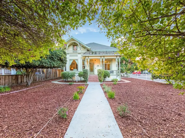 1147 Chapman St, San Jose, CA 95126