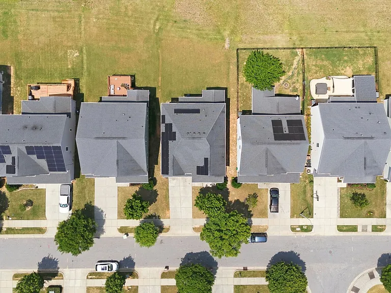 304 Atwood Dr — Photo 10