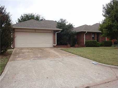 1st image of 701 Greenfield Dr