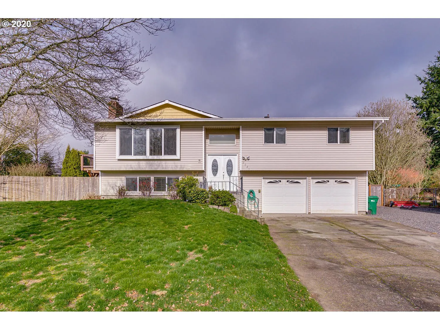 2329 SW Sundial Ct photo 1