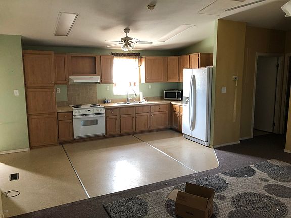 4th image of 16035 N 70th Ave