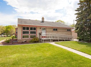 9905 W Montana Ave, West Allis, WI 53227